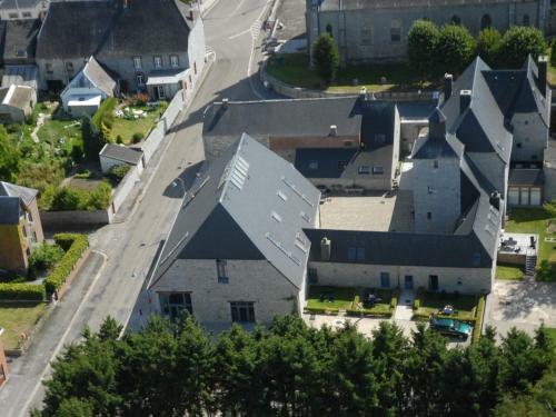 Comfortable Holiday Home Near Forest In Macon