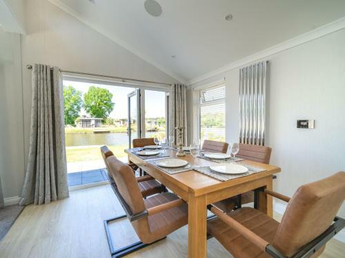 Holiday Home Europarcs Resort Zilverstrand-10