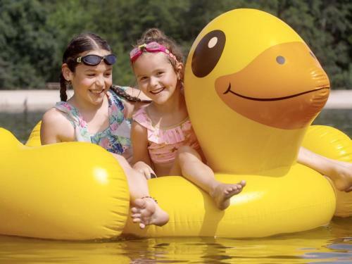 Holiday Home Europarcs Resort Zilverstrand-10