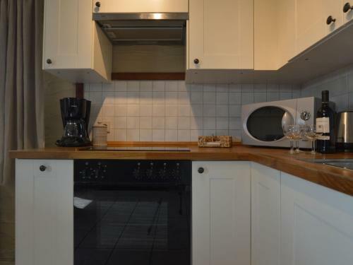 Spacious Holiday Home In Mont With Garden