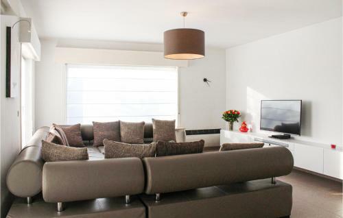 Nice Home In Oostduinkerke W/ Wifi And 3 Bedrooms