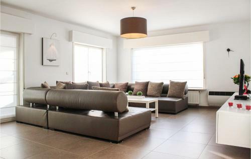 Nice Home In Oostduinkerke W/ Wifi And 3 Bedrooms