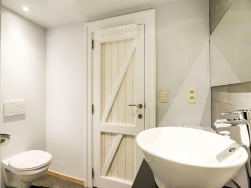 Halfway Between Liege And Namur, Holiday Home In Pailhe