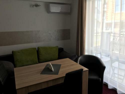 Hostal Guest House Theona
