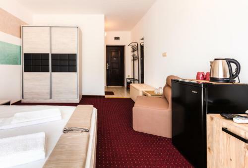 Hostal Guest House Theona