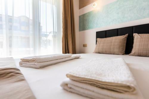 Hostal Guest House Theona