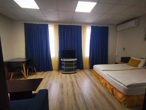 ????? ???? ???/hotel Adis ???