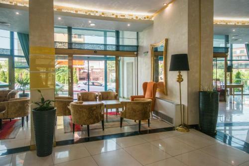 Primorsko Del Sol Apartments