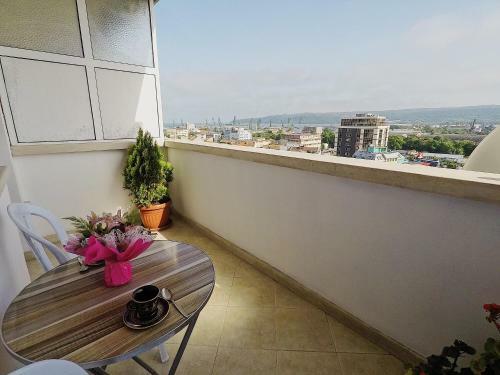 Apartamento Spacious And Bright Maisonette Varna Center