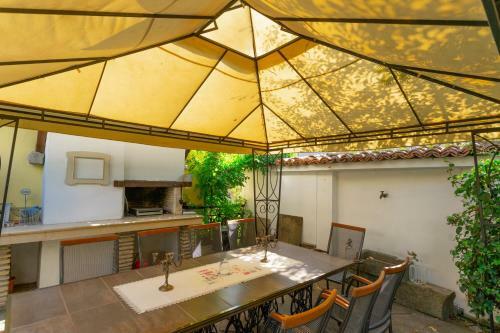 Hostal Chamurkov City House & Garden