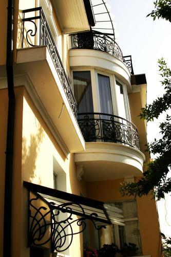 Hostal Chamurkov City House & Garden