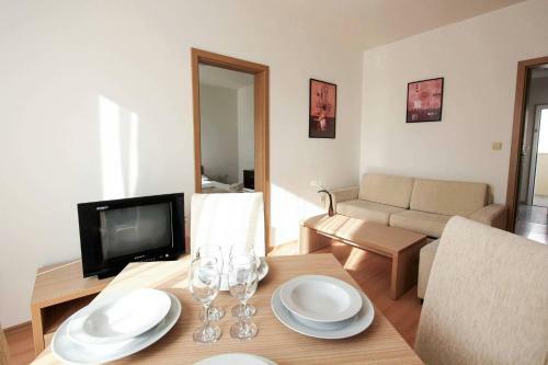 Charming 1 Bedroom Apartment