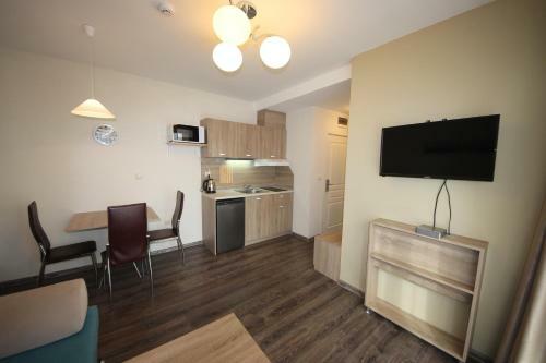 Hotel Menada Lux - Tarsis