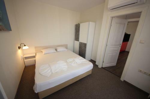 Hotel Menada Lux - Tarsis