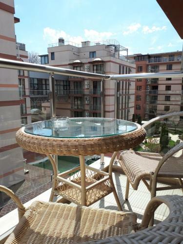 Hotel Menada Lux - Tarsis