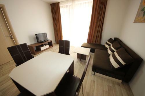 Hotel Menada Lux - Tarsis