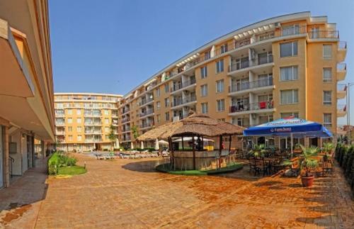 Sunny Day 2 Menada Apartments