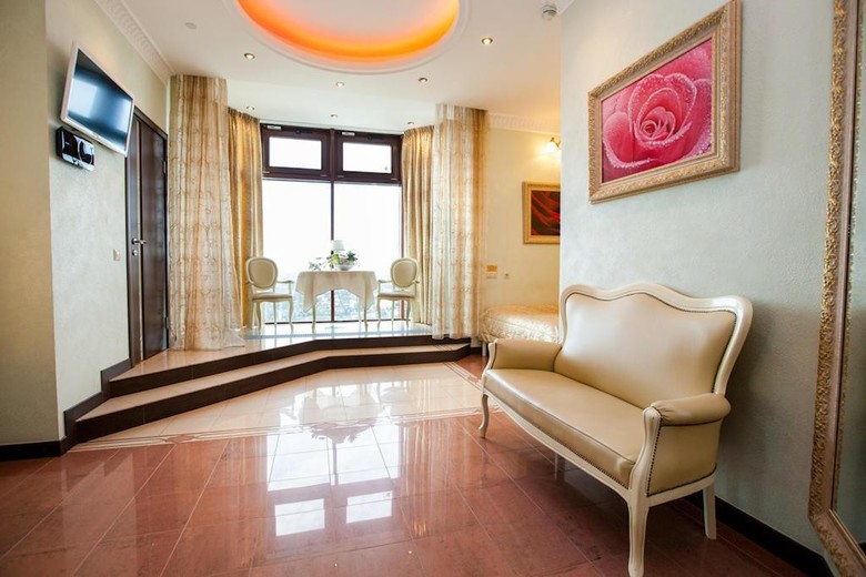 Triumph Palace Boutique Hotel