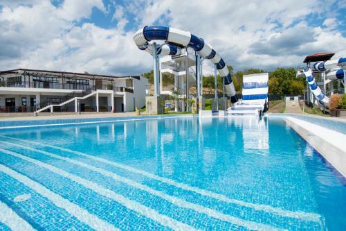 Hotel Nevis Resort & Aqua Park - All Inclusive