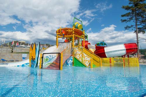 Hotel Nevis Resort & Aqua Park - All Inclusive