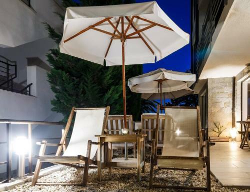 Seaside 2 Bedroom Apartment With Balcony For 41 Pax