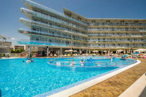 Aqua Nevis Hotel & Aqua Park - All Inclusive