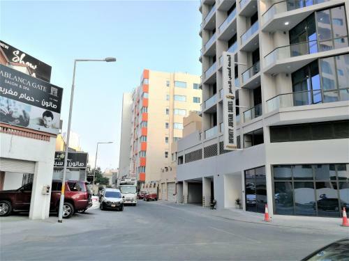 Hotel Infinity Juffair Suites