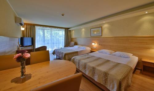 Flamingo Hotel 4*