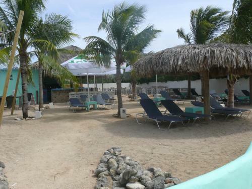 Apartment 1 And 5 In Windsock Beach Resort