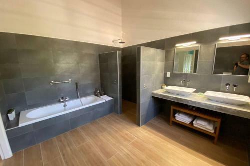 Oceanfront Holiday Villa - Pelican's Nest Bonaire