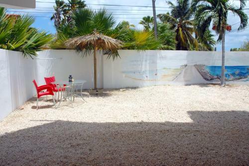 Bed & Breakfast Bnbbonaire Near The Ocean