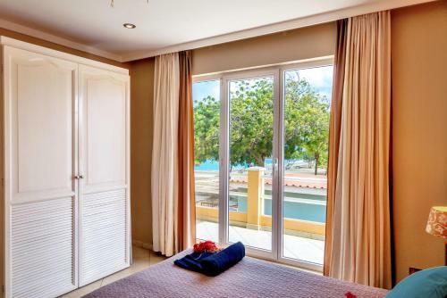 Ocean View Apartment Flounder At Den Laman