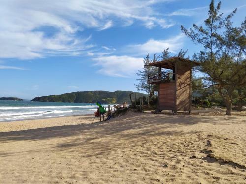 Casa Confort�vel Com Piscina Na Praia de Tucuns