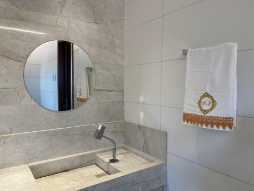 Cond �guas Da Serra Haras E Golfe - Casa Moderna E Nov�ssima!