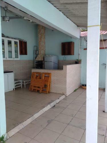 Quarto Com Wifi A 4 Min A P� Da Praia Em Bertioga
