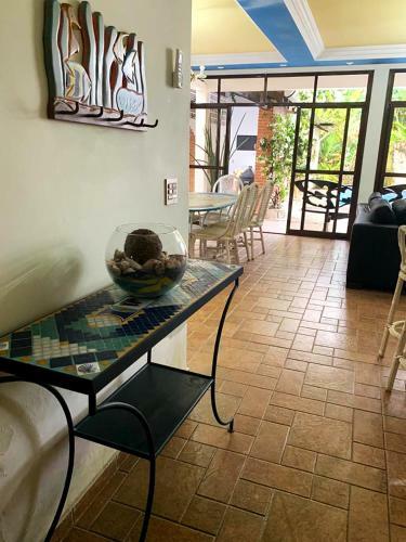 Sobrado Com Wifi, Piscina E Churrasq Em Riviera