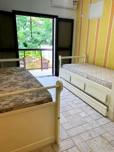 Sobrado Com Wifi, Piscina E Churrasq Em Riviera