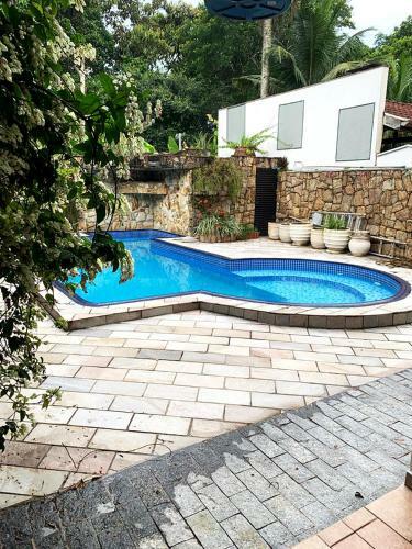 Sobrado Com Wifi, Piscina E Churrasq Em Riviera