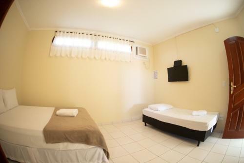 Hostal Pousada Amarela Cabo Frio