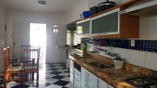 Casa Ampla Com Piscina, Sal�o de Jogos E Wi-fi
