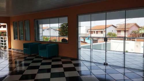 Casa Ampla Com Piscina, Sal�o de Jogos E Wi-fi