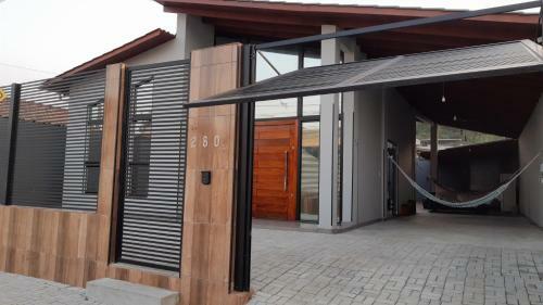 Linda Casa Com Piscina F�rias Em Cambori� Sc