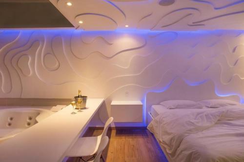 Hotel Tout Motel (Adults Only)