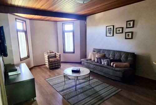 Casas 4 Su�tes Com Home Office E Area Gourmet - Excelente Internet