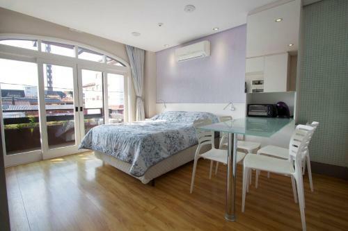Apartamento Studio 205 - Pr�tico E Charmoso, No Centro de Canela.
