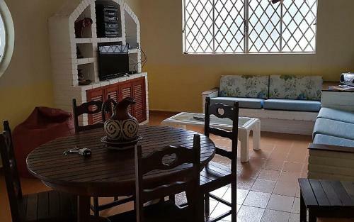 Casa Confort�vel No Centro de Caraguatatuba