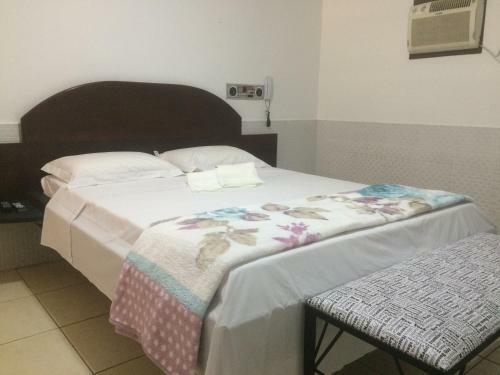 Hostal Na��es Pousada Hotel