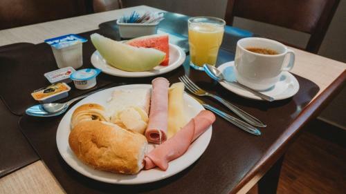 Hotel Golden Inn Lafaiete