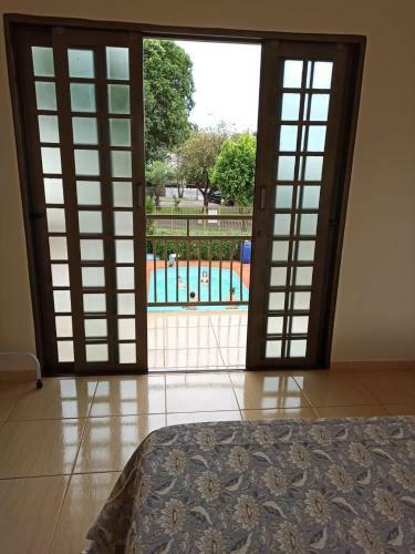 Sobrado Com Piscina Em Foz Do Igua�u - Pr