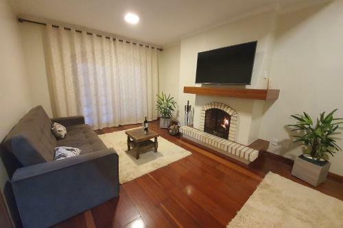 Apartamento 4 Quartos, 4 Banheiros, 150m Da Rua Coberta